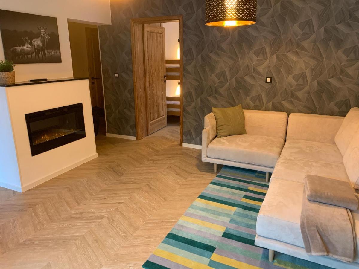 Pine Tree Holiday House Гозд Мартулек Екстериор снимка